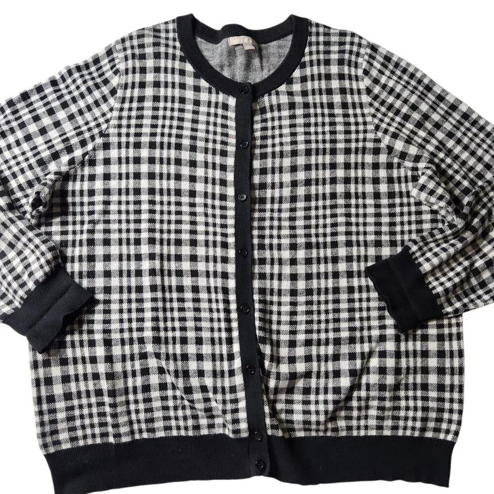 Plus Size Cardigan Sweater Size 1X 22-24 Black White Check Plaid